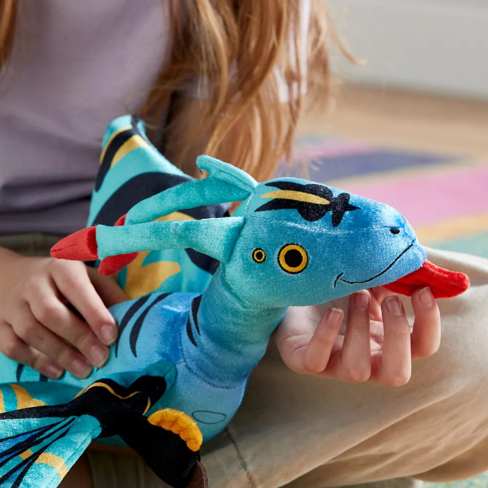 Disney Store Petite Peluche Banshee, Avatar : La Voie De L'eau 4 Disney Store Petite Peluche Banshee, Avatar : La Voie De L'eau – Image 4