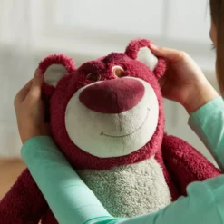 Disney Store Grande Peluche Lotso, Toy Story 5 Disney Store Grande Peluche Lotso, Toy Story -Disney Collector Promos Boutique 412313302809 2