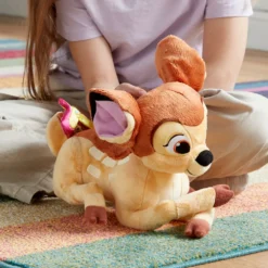 Peluche Bambi De Taille Moyenne Avec Papillon 7 Peluche Bambi De Taille Moyenne Avec Papillon -Disney Collector Promos Boutique 412314870086 2
