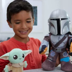 MATTEL Ensemble De Peluches Mandalorien Et Grogu, Star Wars -Disney Collector Promos Boutique 461034168997 5