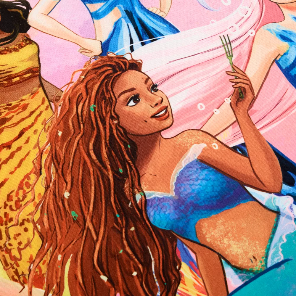 Disney Store Coussin Couverture Ariel, La Petite Sirène (2023) 6 Disney Store Coussin Couverture Ariel, La Petite Sirène (2023) – Image 6