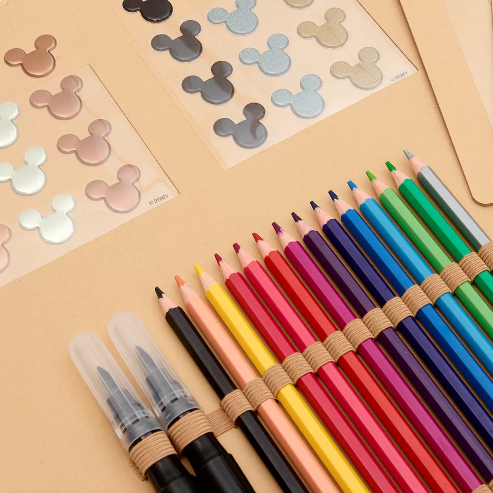 Disney Store Kit Artistique Mickey Et Ses Amis 5 Disney Store Kit Artistique Mickey Et Ses Amis – Image 5